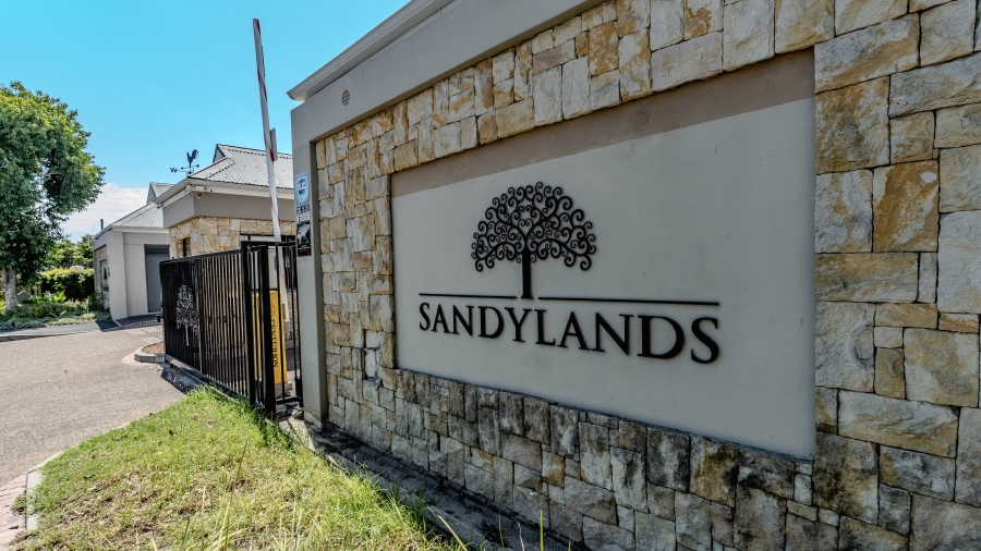 2 Bedroom Property for Sale in Silver Oaks Western Cape